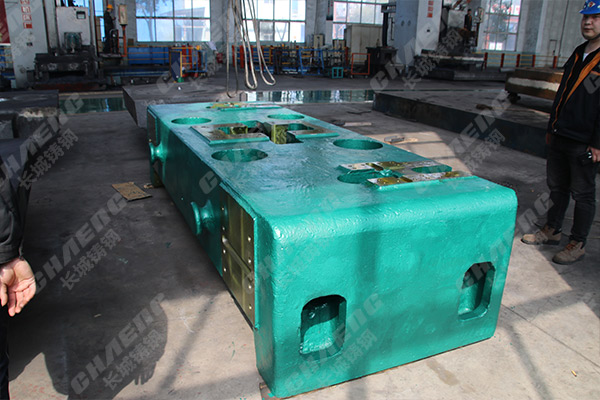 鑄鋼件加工廠生產(chǎn)軋機(jī)機(jī)架使用的涂料是如何清理的？